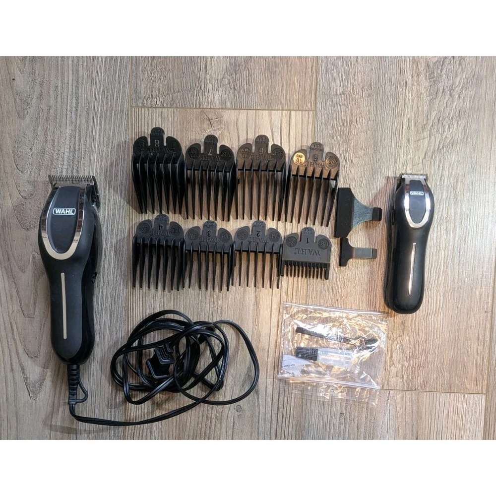 Wahl Clipper US Deluxe Corded Chrome Pro, Complete Hair and Trimming Carrier Kit